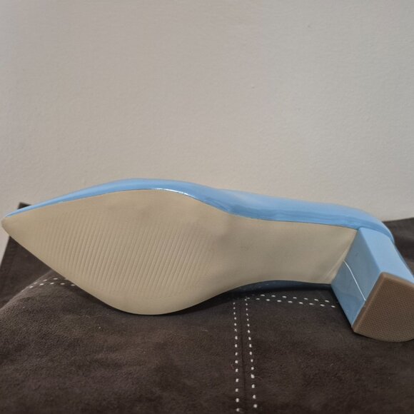 Baby Blue Pumps - Picture 5 of 9